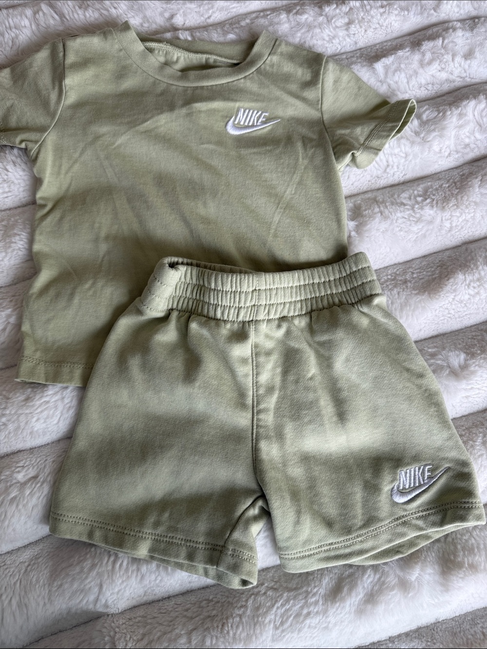 Nike Green Kids Short Set with White Logo